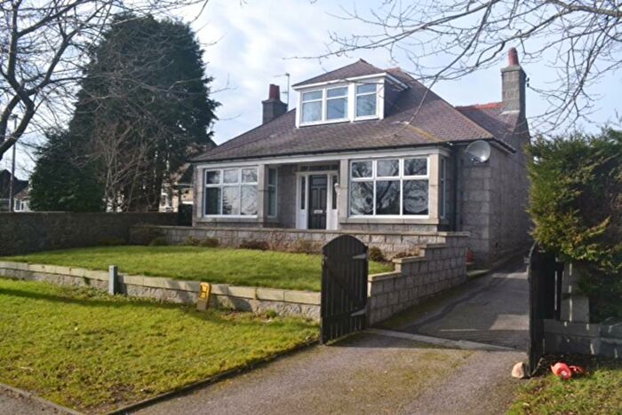 5 Bedroom Detached House To Rent In North Deeside Road, Aberdeen, AB15