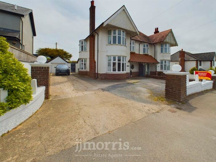 3 Bedroom Semi-Detached House For Sale In Penparc, Cardigan, SA43