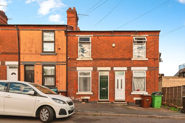 2 Bedroom Terraced House For Sale In East Grove, Nottingham, Nottinghamshire, NG7
