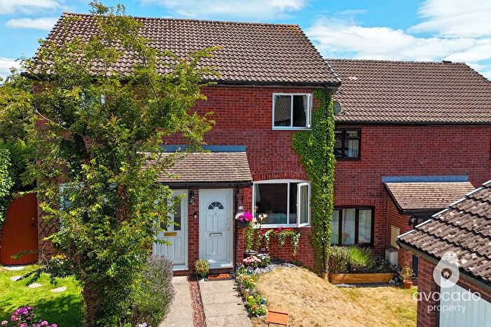 2 Bedroom Terraced House For Sale In Stable Close, Burghfield Common, RG7