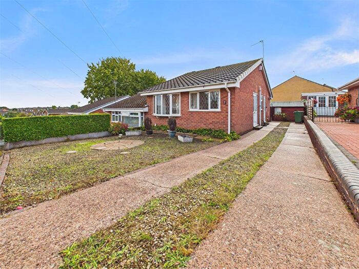 2 Bedroom Semi-detached Bungalow For Sale In Lansdowne Way, Rugeley, WS15