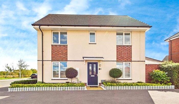 3 Bedroom House For Sale In Bays Crescent, Spencers Wood, Reading, Berkshire, RG7