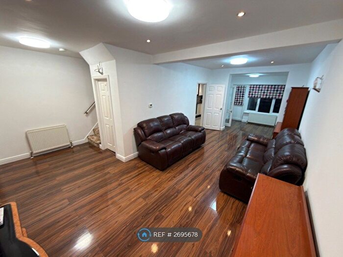 3 Bedroom Terraced House To Rent In Newcastle Avenue, Ilford, IG6
