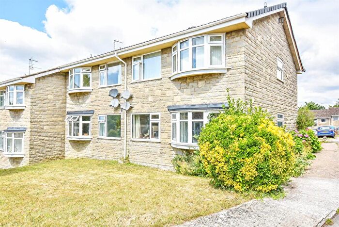 1 Bedroom Retirement Property For Sale In Hopton Road, Cam, Dursley, GL11