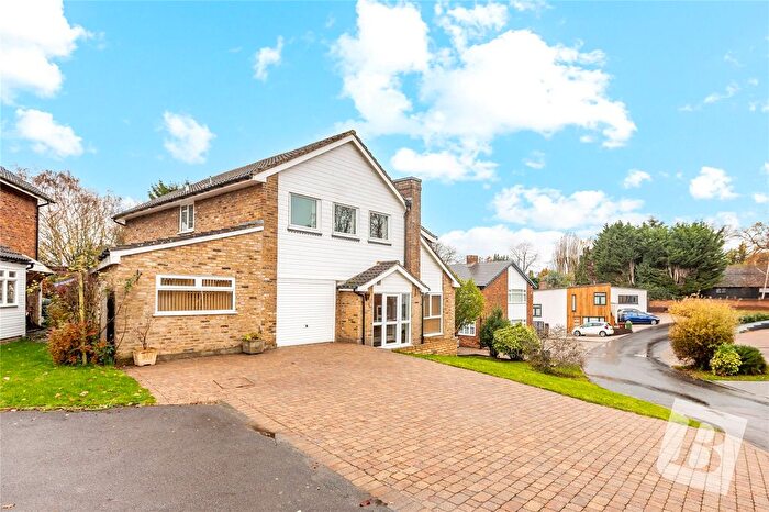 4 Bedroom Detached House For Sale In Applegate, Brentwood, Essex, CM14