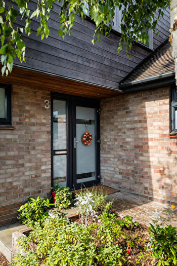 5 Bedroom House For Sale In Insley Crescent, Broadstone, BH18 - Photo 6