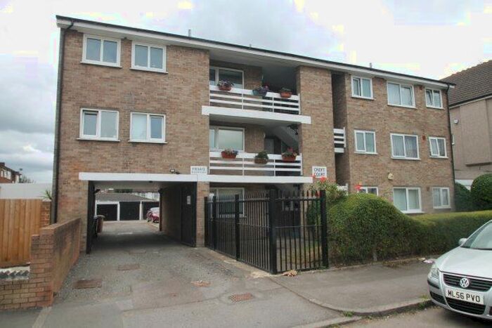 1 Bedroom Flat To Rent In Croft Court, Sutton, SM1