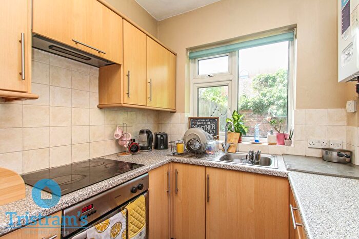 3 Bedroom Town House For Sale In Bleasby Street, Nottingham, NG2