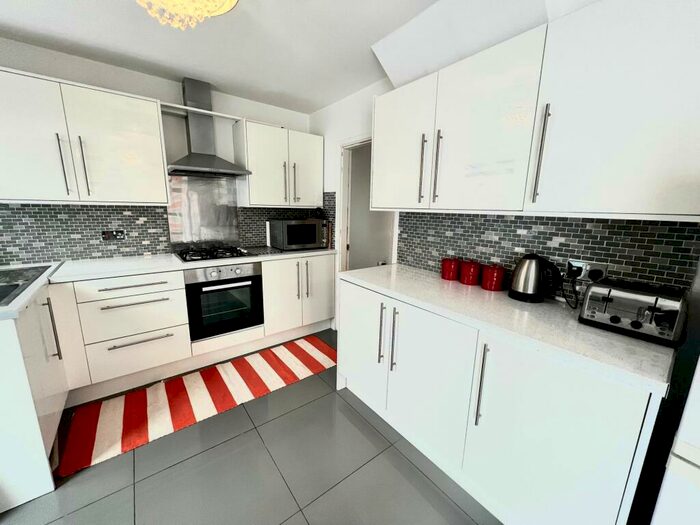 4 Bedroom Terraced House To Rent In Donegal Close, Coventry, CV4