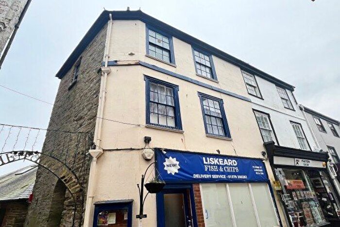 2 Bedroom Flat To Rent In Fore Street, Liskeard, PL14