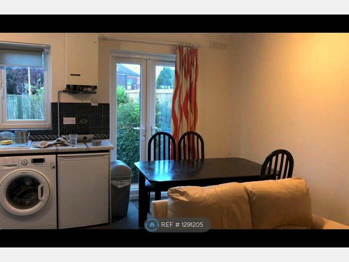 4 Bedroom Terraced House To Rent In Bishops Way, Canterbury CT2