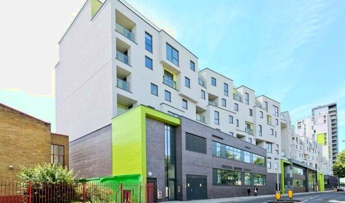 2 Bedroom Flat To Rent In Chancellor House, Rotherhithe New Road, London, SE16