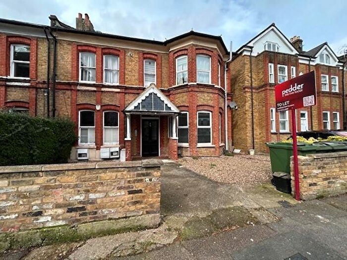 2 Bedroom Apartment To Rent In Elmcourt Road, West Norwood, London, SE27