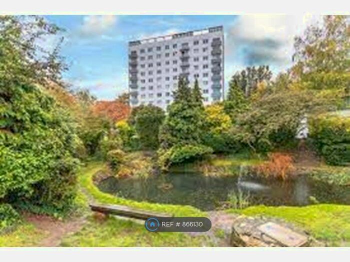 2 Bedroom Flat To Rent In Lakeside, Kingston Upon Thames, KT2