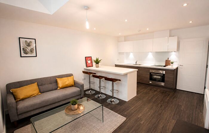2 Bedroom Flat To Rent In Hounds Gate, Nottingham, NG1