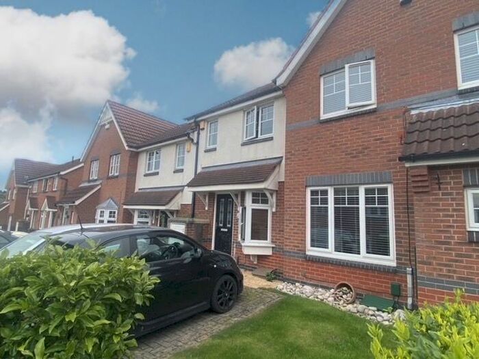 2 Bedroom Town House To Rent In Barling Drive, Ilkeston, DE7