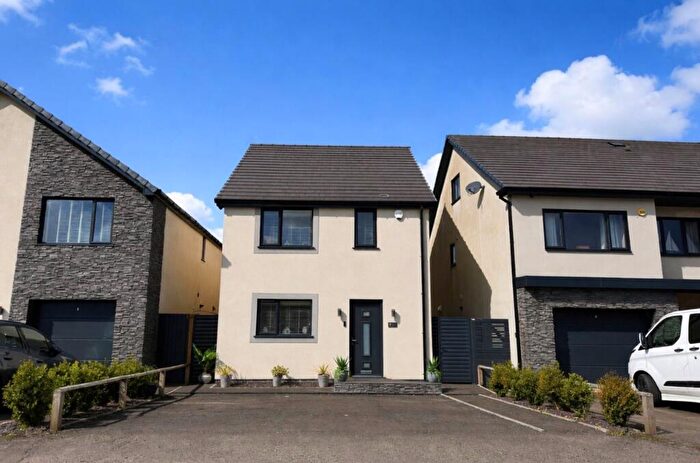 3 Bedroom Detached House For Sale In Heol-Y-Bedw-Hirion, Markham, NP12