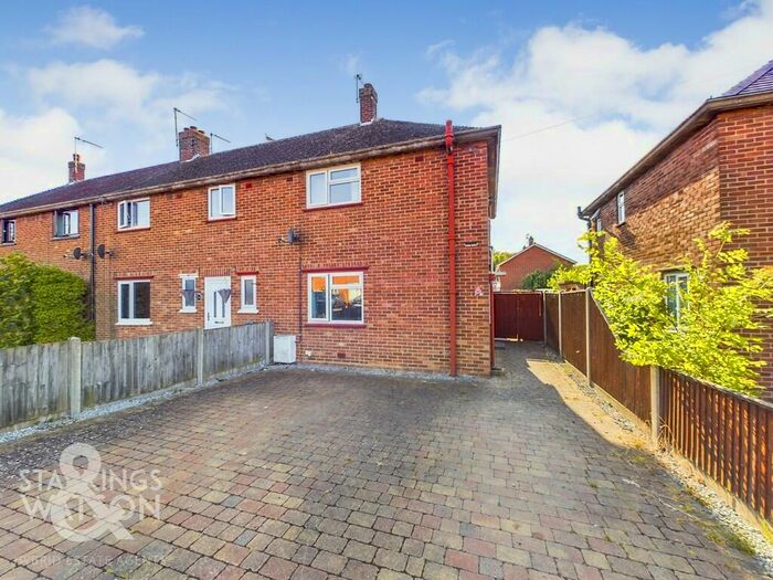 3 Bedroom Semi-Detached House To Rent In Banham Road, Beccles, NR34