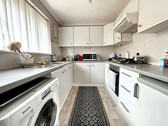 2 Bedroom Semi-Detached Bungalow For Sale In Dorothy Avenue, Peacehaven, BN10