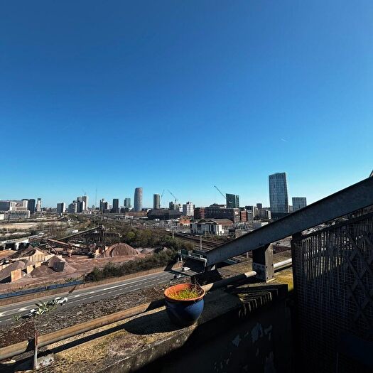 1 Bedroom Flat To Rent In Fairfield Road, Bow Quarter, E3