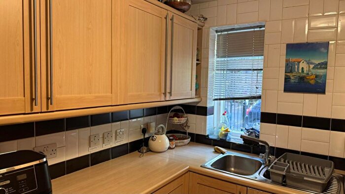 2 Bedroom Flat To Rent In Tavistock Road, West Croydon, CR0