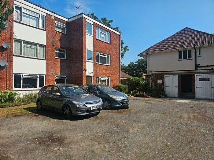 1 Bedroom Flat To Rent In Grosvenor Road, Southampton, SO17