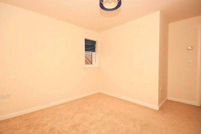 3 Bedroom Detached House To Rent In Twill Close, Nuneaton, Warwickshire, CV11