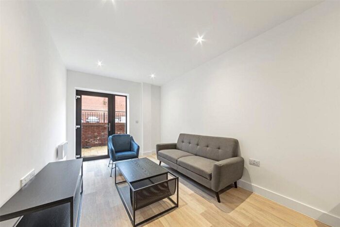 2 Bedroom Flat To Rent In Lombard Street, Birmingham, B12
