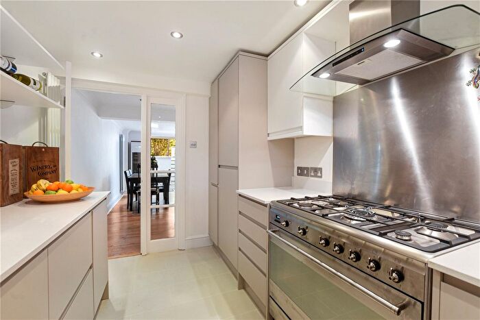2 Bedroom Flat To Rent In Dawes Road, Fulham Island, SW6