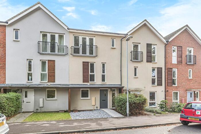 4 Bedroom Terraced House To Rent In Halifax, Bracknell, RG12