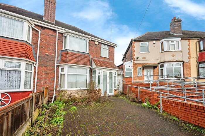 3 Bedroom Semi Detached House For Sale In Calthorpe Road, Handsworth, Birmingham, B20