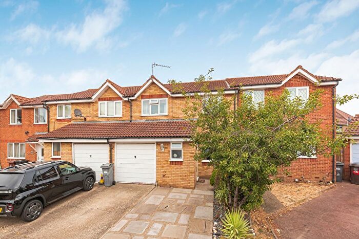4 Bedroom Terraced House For Sale In Redford Close, Feltham, TW13