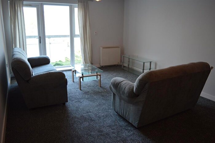 2 Bedroom Flat To Rent In Hulme High Street, Hulme, Manchester, M15