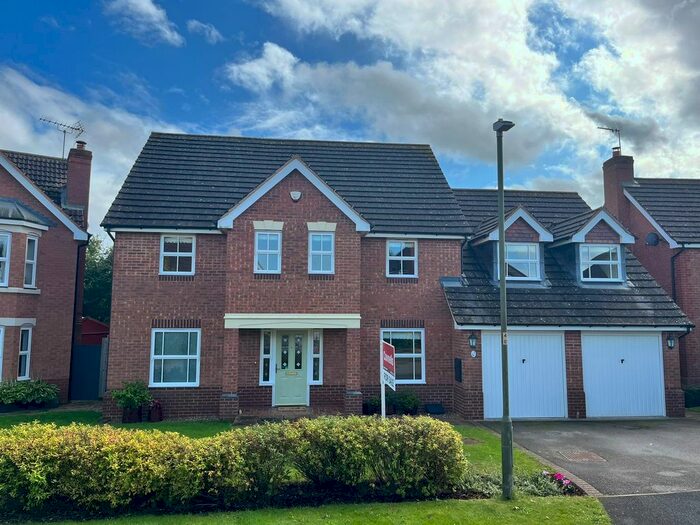 4 Bedroom Detached House For Sale In Sundew Close, Claines, Worcester, WR3