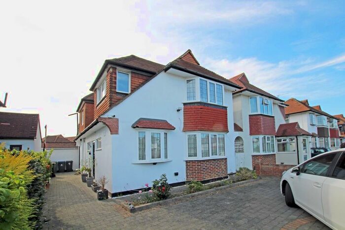 4 Bedroom Property To Rent In Malden Road, New Malden, KT3