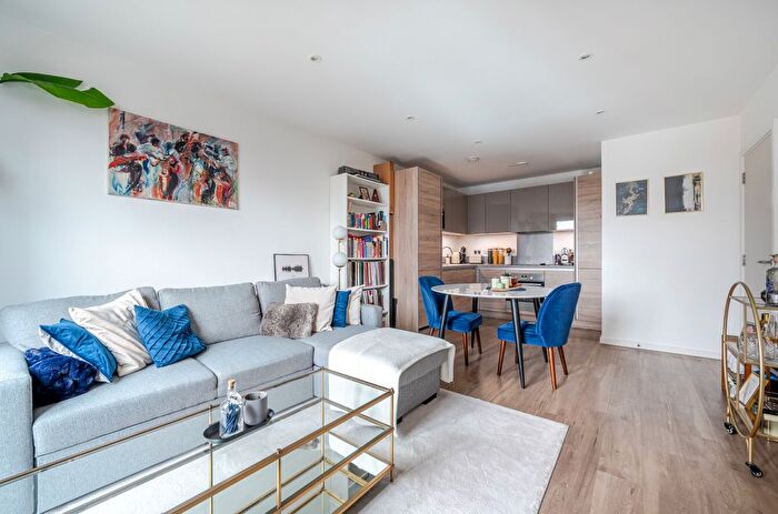 1 Bedroom Flat For Sale In Katie Court, Edwin Street, London, E16