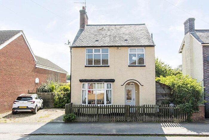 2 Bedroom Detached House For Sale In Connaught Road, Market Harborough, LE16