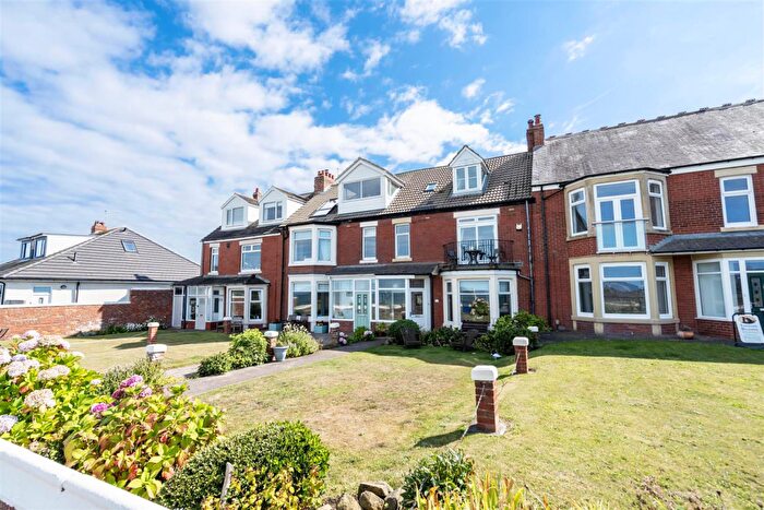 5 Bedroom Terraced House For Sale In Southcliff, Whitley Bay, NE26