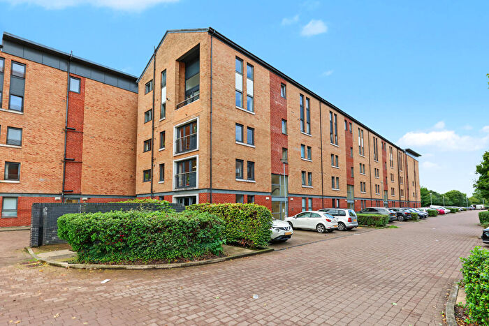 2 Bedroom Flat For Sale In / Minerva Way, Finnieston, Glasgow, G3