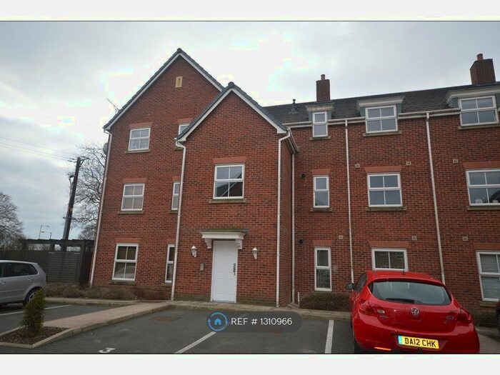 2 Bedroom Flat To Rent In Marchwood Close, Blackrod, Bolton BL6