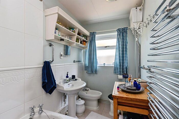 2 Bedroom Detached Bungalow For Sale In Pingle Close, Whittlesey, Peterborough, PE7