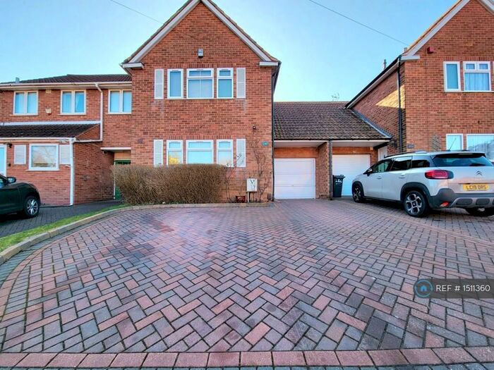 4 Bedroom Semi-Detached House To Rent In Green Meadow Road, Birmingham, B29