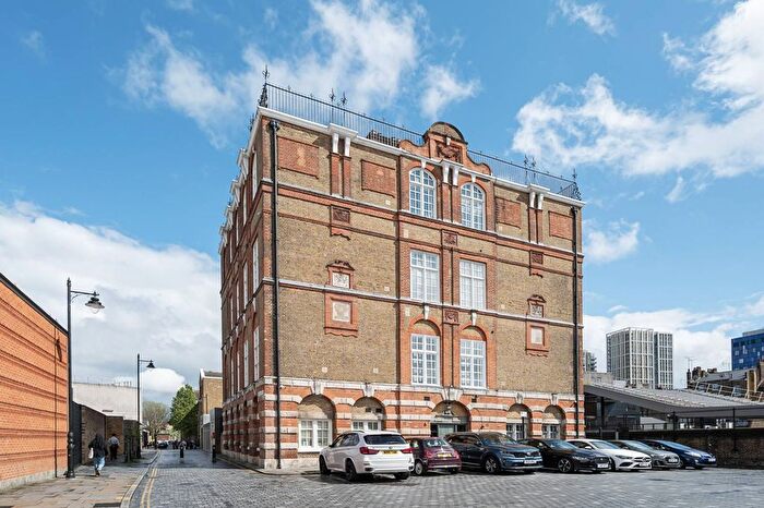 2 Bedroom Flat For Sale In Trinity Hall, Durward Street, Whitechapel, London, E1