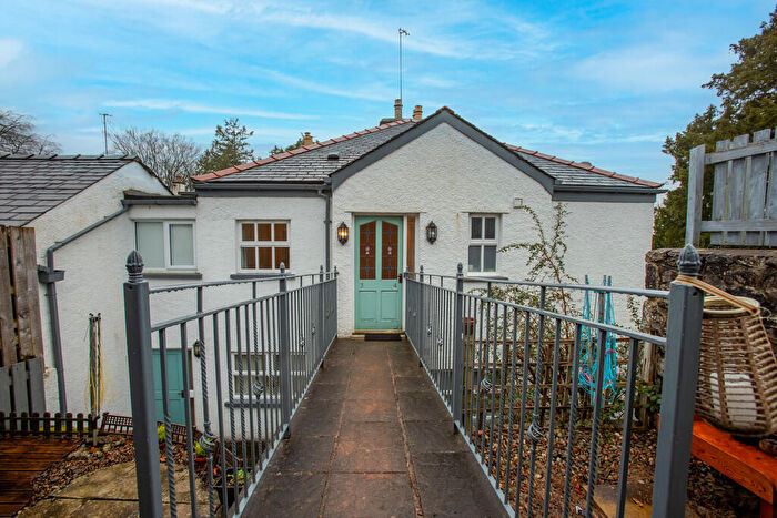 2 Bedroom Apartment For Sale In Wood Close Gardens, Arnside, Cumbria, LA5