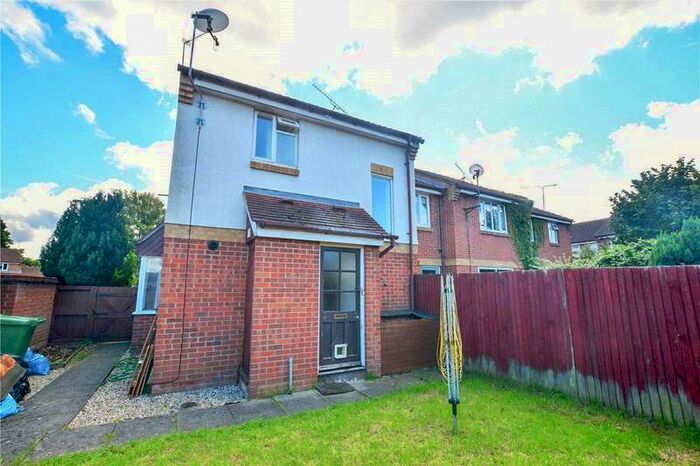 1 Bedroom Terraced House To Rent In Hanbury Way, Camberley, Surrey, GU15