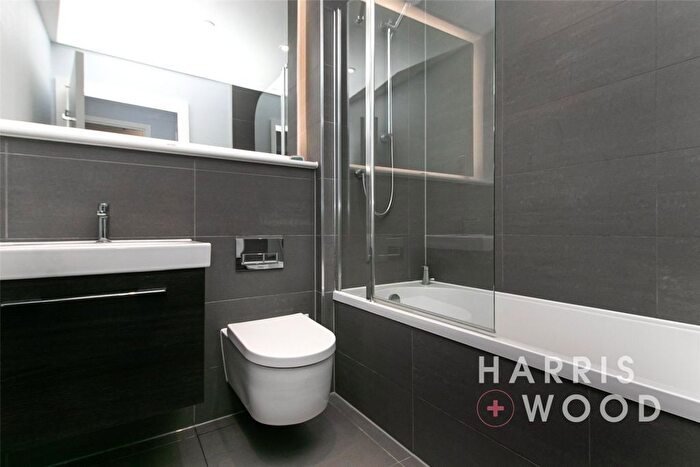 2 Bedroom Flat For Sale In Collingwood Road, Witham, Essex, CM8