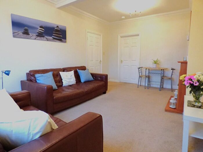 2 Bedroom Flat To Rent In Stenhouse Place West, Stenhouse, Edinburgh, EH11