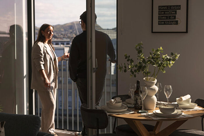 2 Bedroom Apartment To Rent In Ocean Drive, Edinburgh, EH6