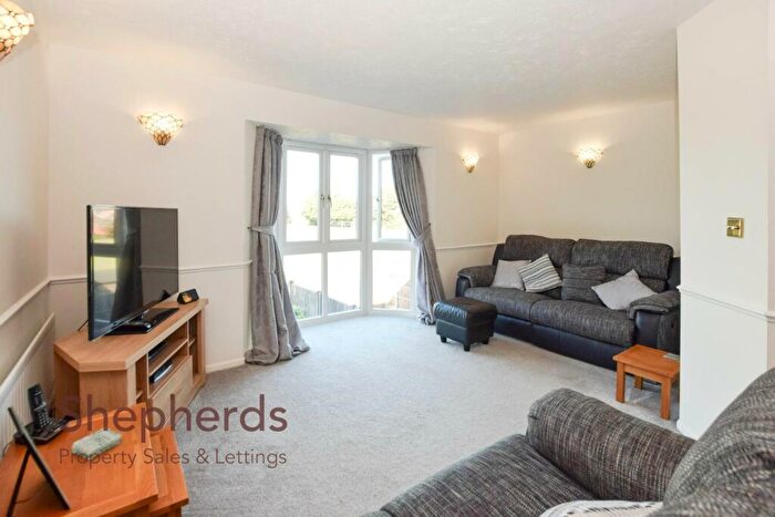 3 Bedroom Terraced House For Sale In King Arthur Court, Cheshunt, EN8