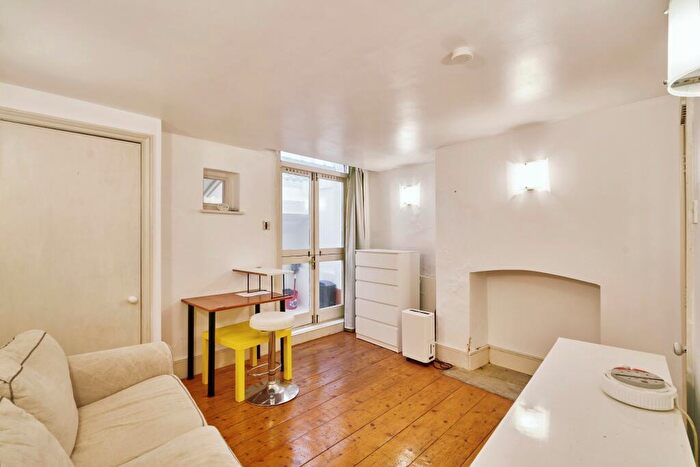 1 Bedroom Flat To Rent In Rawstorne Road, Clerkenwell, EC1V